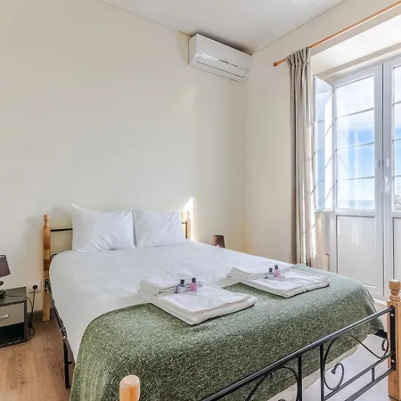 Very Sunny With Large Balcony 3rd Floor Apartament