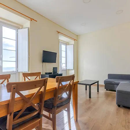 Very Sunny With Large Balcony 3rd Floor *