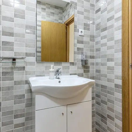 Very Sunny With Large Balcony 3rd Floor *