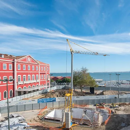 شقة Very Sunny With Large Balcony 3rd Floor Lisboa