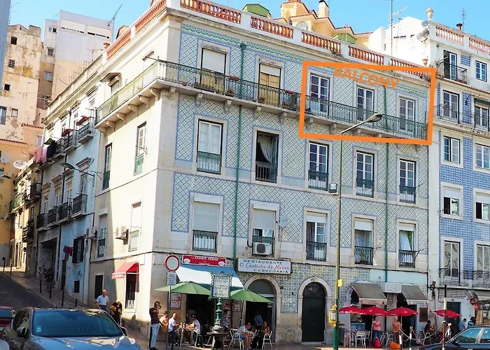 Very Sunny With Large Balcony 3rd Floor