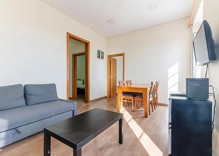 Very Sunny With Large Balcony 3rd Floor Lisboa