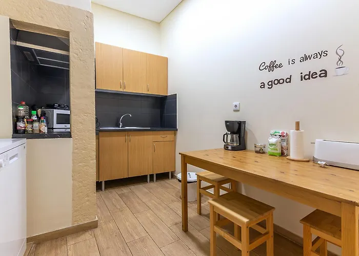 Very Sunny With Large Balcony 3rd Floor * Lisboa