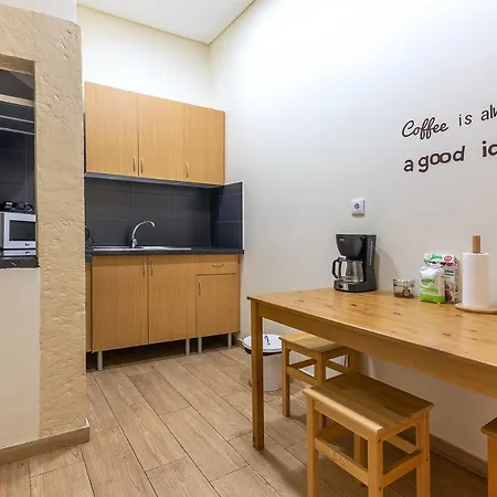 Very Sunny With Large Balcony 3rd Floor * Lissabon