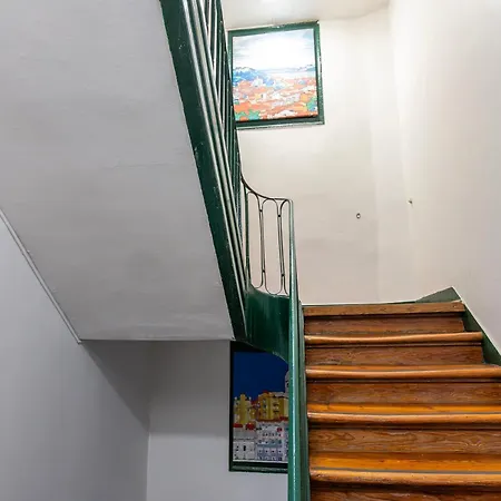 Apartment Very Sunny With Large Balcony 3rd Floor *