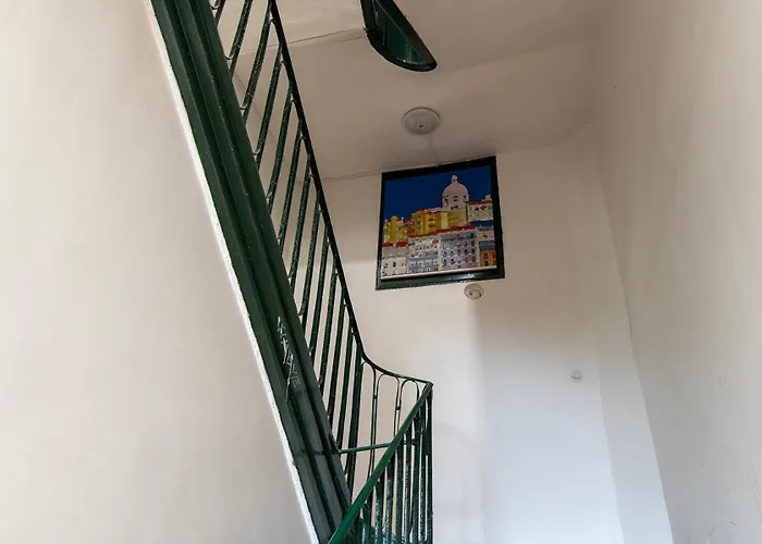Appartamento Very Sunny With Large Balcony 3rd Floor Lisbona